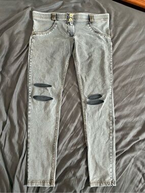 Freddy Light Gray Distressed Skinny Jeans